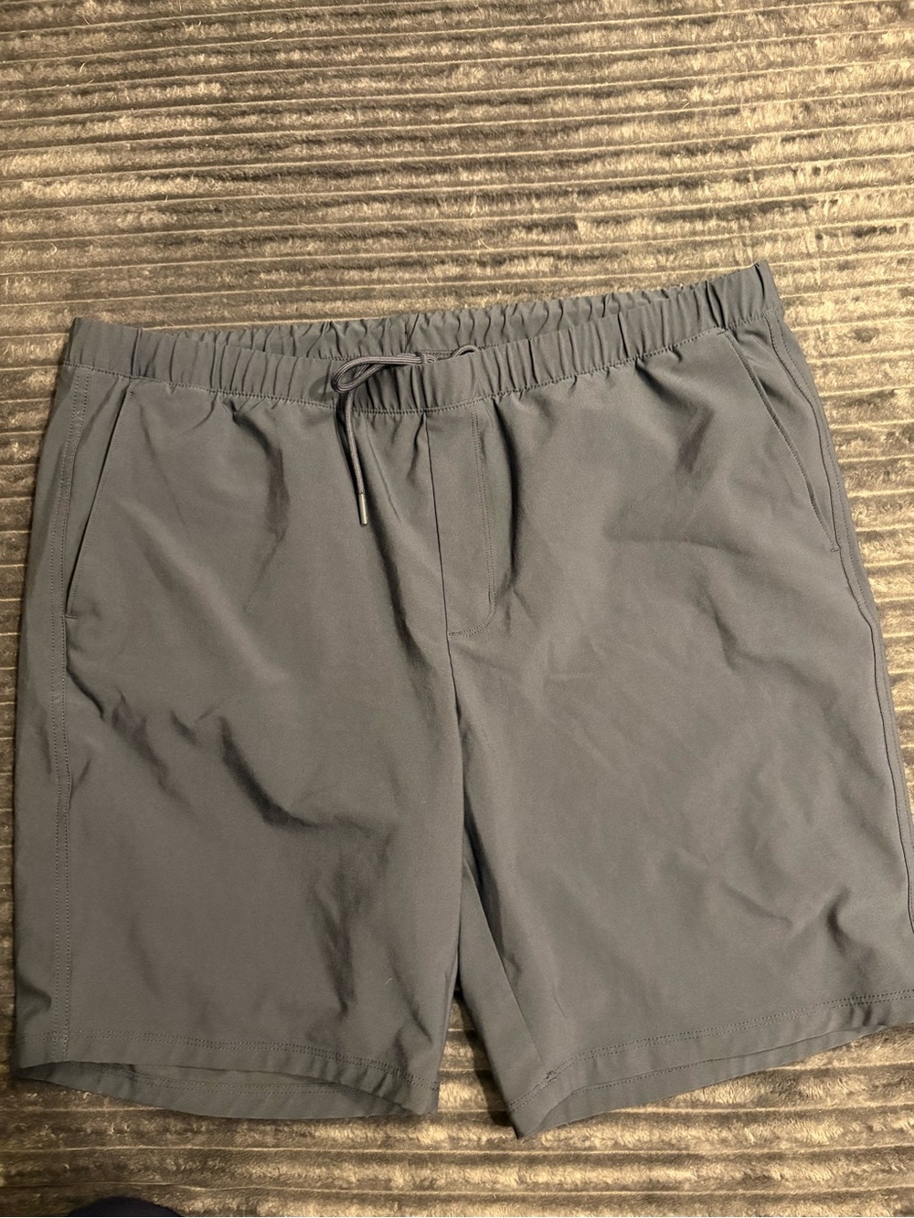 Greg Norman Collection Men's Athletic Shorts - Gray